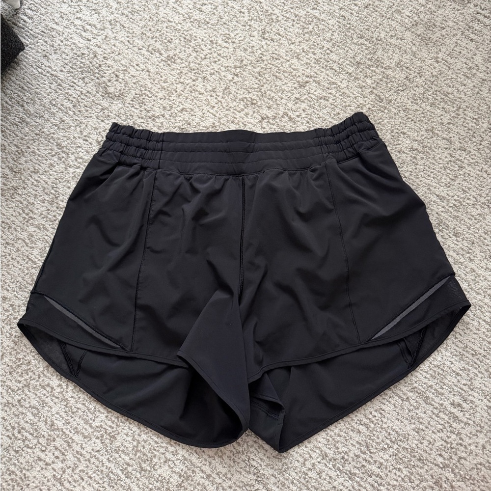 Lululemon Hotty Hot High-Rise Short